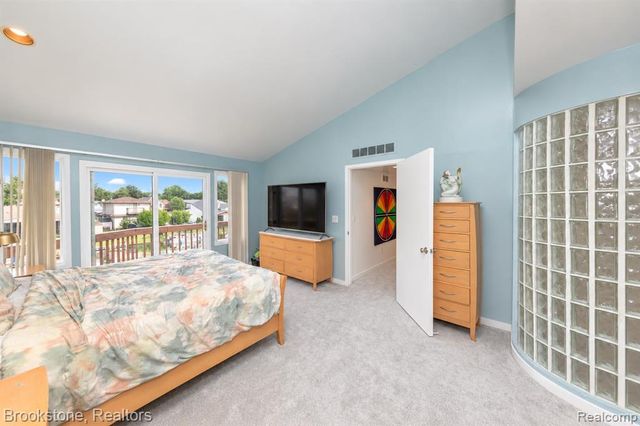 1839 Rustic, Keego Harbor, MI 48320