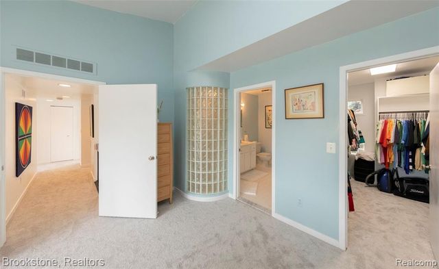 1839 Rustic, Keego Harbor, MI 48320