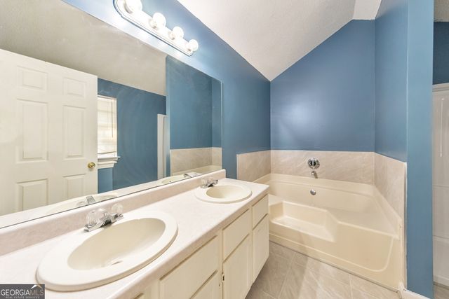 961 Redan Trace, Stone Mountain, GA 30088