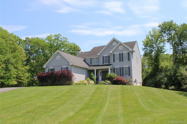 10 Doolin Court, Wappingers Falls, NY 12590