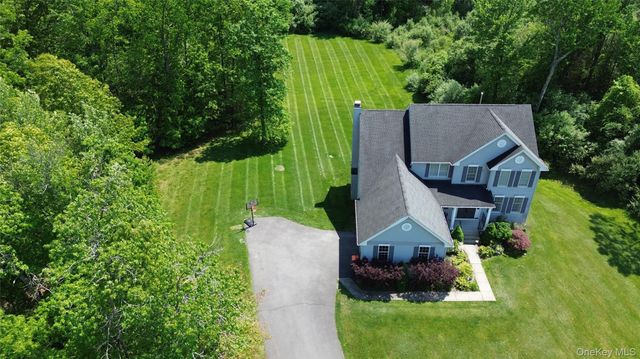 10 Doolin Court, Wappingers Falls, NY 12590