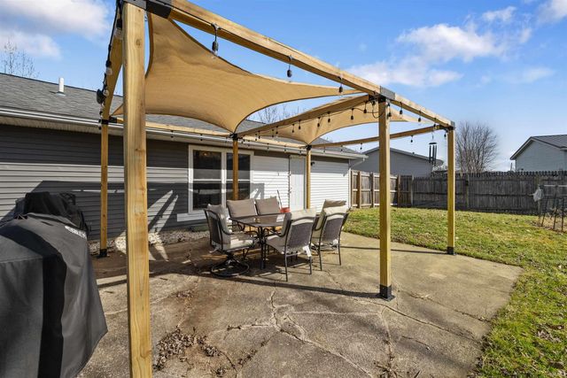 708 Oakdale Street, Garrett, IN 46738