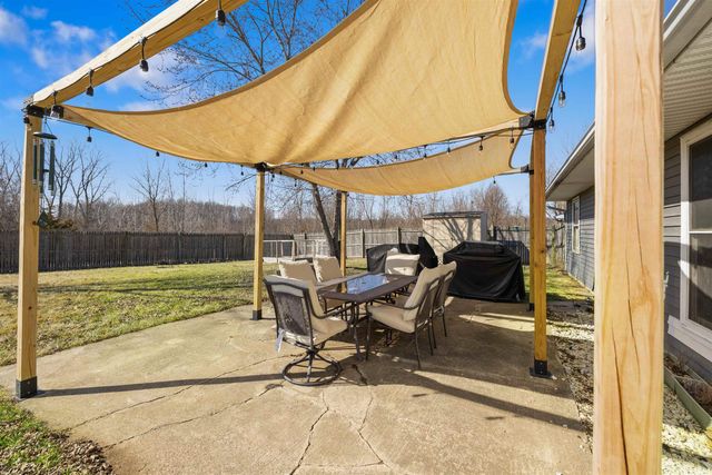 708 Oakdale Street, Garrett, IN 46738