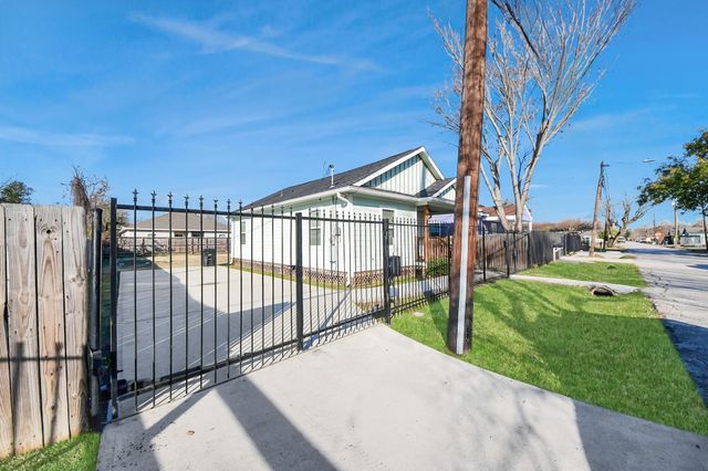 3703 Lila Street, Houston, TX 77026