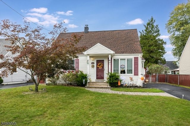 9 Rockridge Rd, Wanaque Boro, NJ 07420