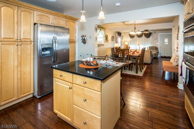 9 Rockridge Rd, Wanaque Boro, NJ 07420