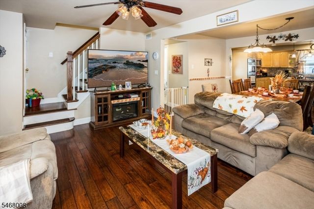 9 Rockridge Rd, Wanaque Boro, NJ 07420