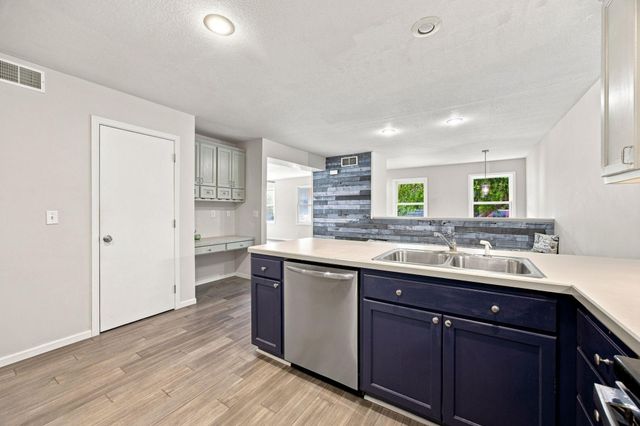 609 Vine Lane, Monticello, MN 55362