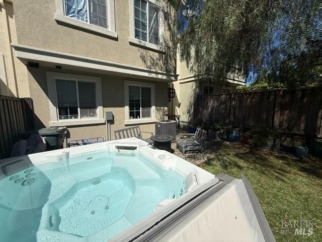 2084 Cooper Dr, Santa Rosa, CA 95404