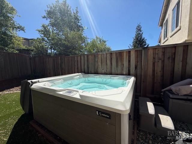 2084 Cooper Dr, Santa Rosa, CA 95404