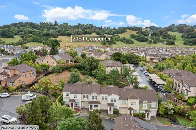 2084 Cooper Dr, Santa Rosa, CA 95404