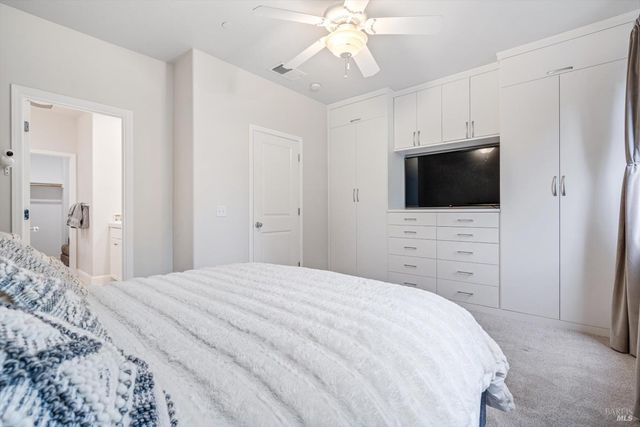 2084 Cooper Dr, Santa Rosa, CA 95404