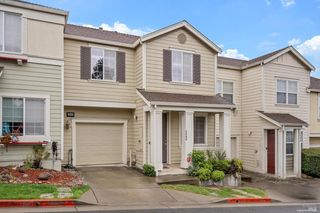 2084 Cooper Dr, Santa Rosa, CA 95404