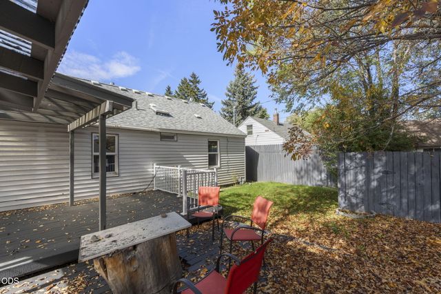626 SW 11th Street, Redmond, OR 97756