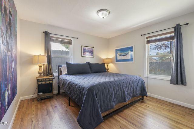 626 SW 11th Street, Redmond, OR 97756