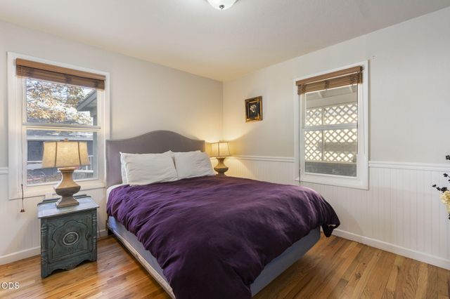 626 SW 11th Street, Redmond, OR 97756