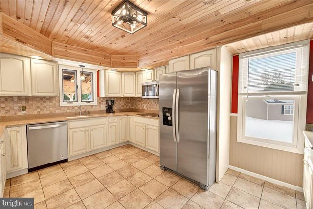 16723 CALDWELL CT, Williamsport, MD 21795