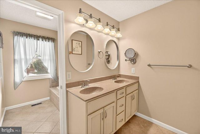 16723 CALDWELL CT, Williamsport, MD 21795