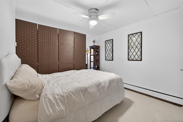 100 Clinton Avenue 3X, Mineola, NY 11501