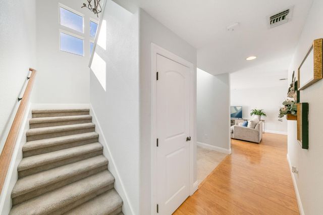 5081 Karbet Way, Sacramento, CA 95822