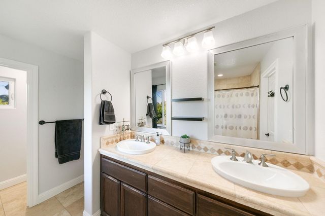 5081 Karbet Way, Sacramento, CA 95822