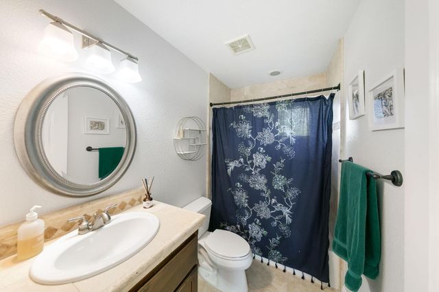 5081 Karbet Way, Sacramento, CA 95822