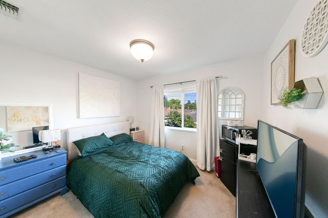 5081 Karbet Way, Sacramento, CA 95822