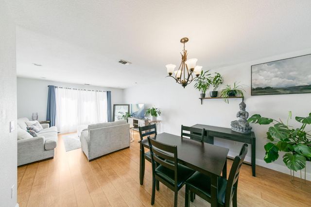 5081 Karbet Way, Sacramento, CA 95822