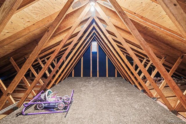 334 Cedarwood Drive, Flushing, MI 48433