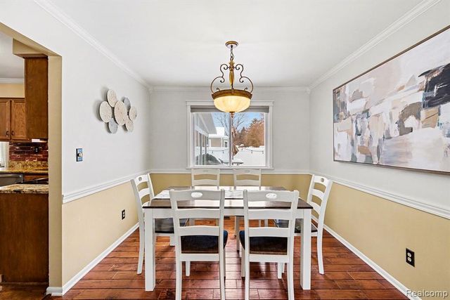 334 Cedarwood Drive, Flushing, MI 48433