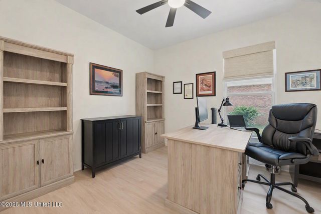 1708 Pelican Avenue, Ocean Springs, MS 39564