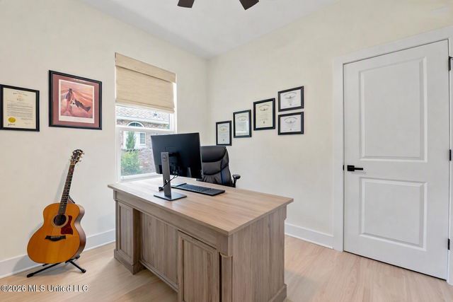 1708 Pelican Avenue, Ocean Springs, MS 39564