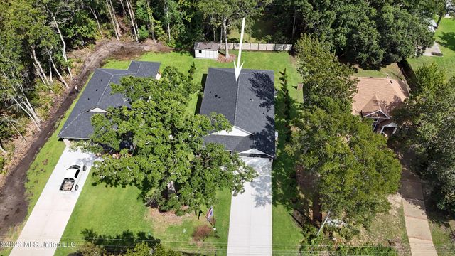 1708 Pelican Avenue, Ocean Springs, MS 39564