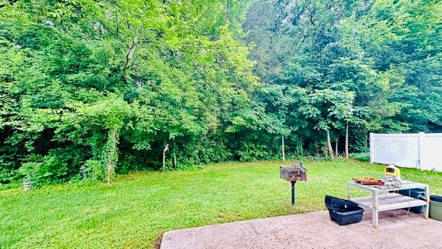 9028 Macbeth Dr, Smyrna, TN 37167