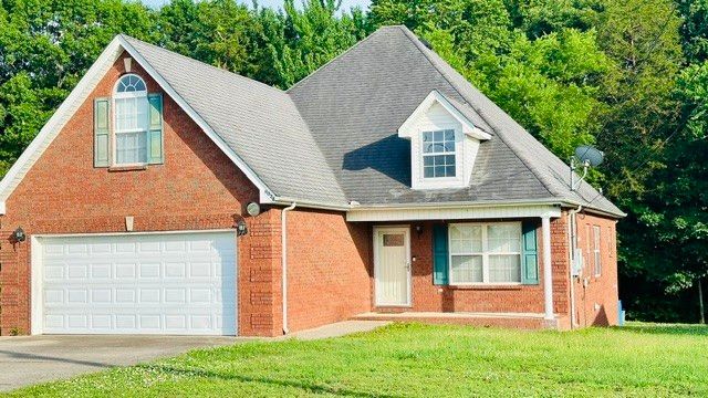 9028 Macbeth Dr, Smyrna, TN 37167