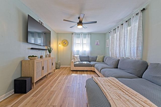 801 NW 16th Street, Oklahoma City, OK 73160