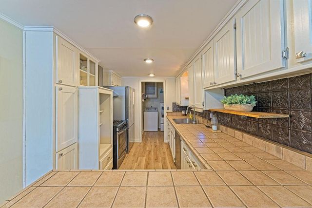 801 NW 16th Street, Oklahoma City, OK 73160