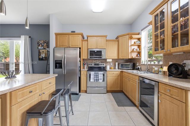 2233 SE 14th Circle, Homestead, FL 33035