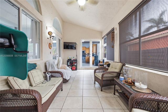 2233 SE 14th Circle, Homestead, FL 33035