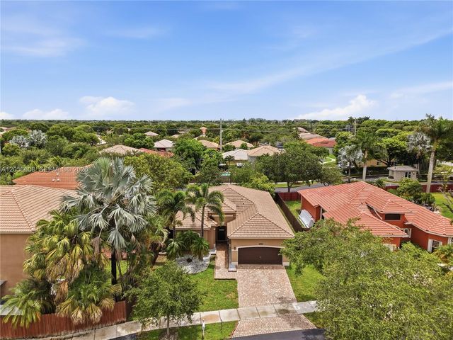 2233 SE 14th Circle, Homestead, FL 33035