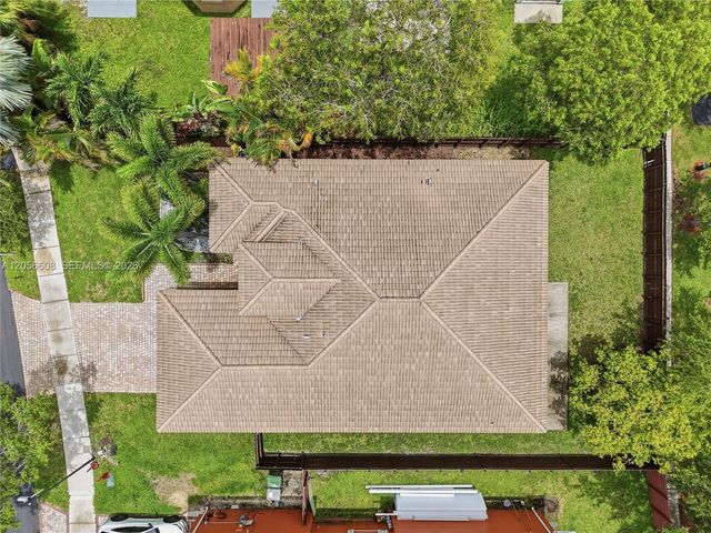 2233 SE 14th Circle, Homestead, FL 33035