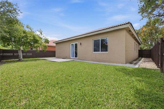 2233 SE 14th Circle, Homestead, FL 33035