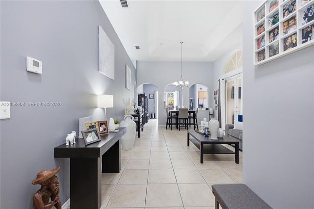 2233 SE 14th Circle, Homestead, FL 33035