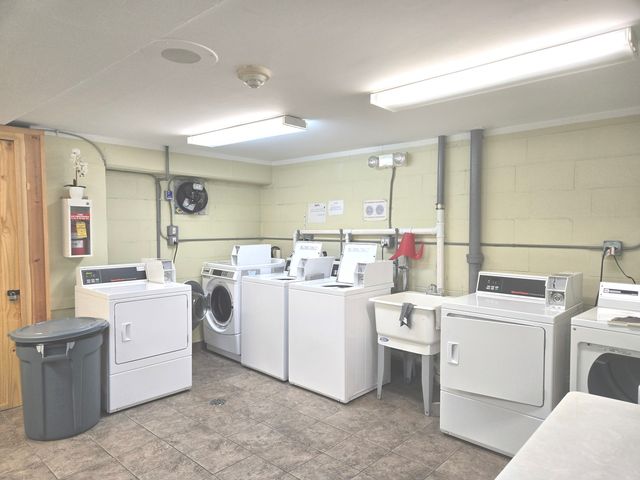 2920 N HARLEM Avenue 4B, Elmwood Park, IL 60707