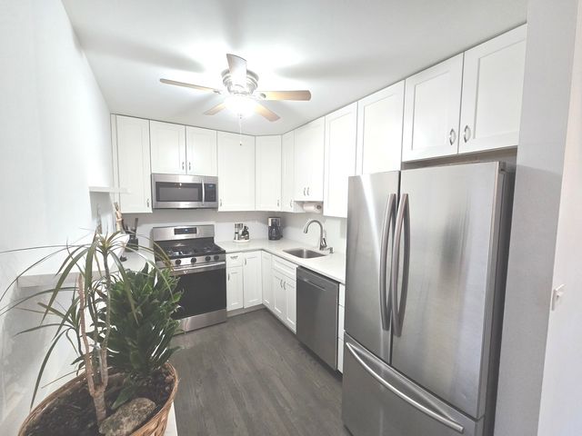 2920 N HARLEM Avenue 4B, Elmwood Park, IL 60707