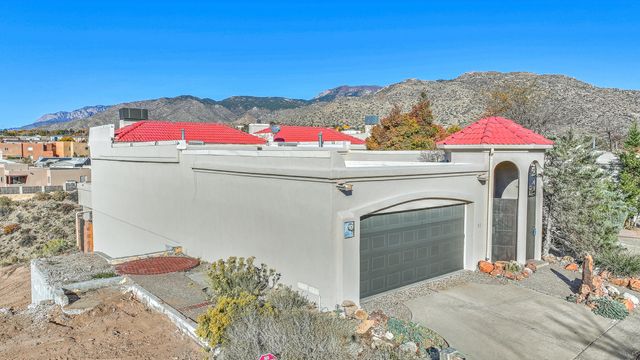 425 Pinon Creek Road SE, Albuquerque, NM 87123