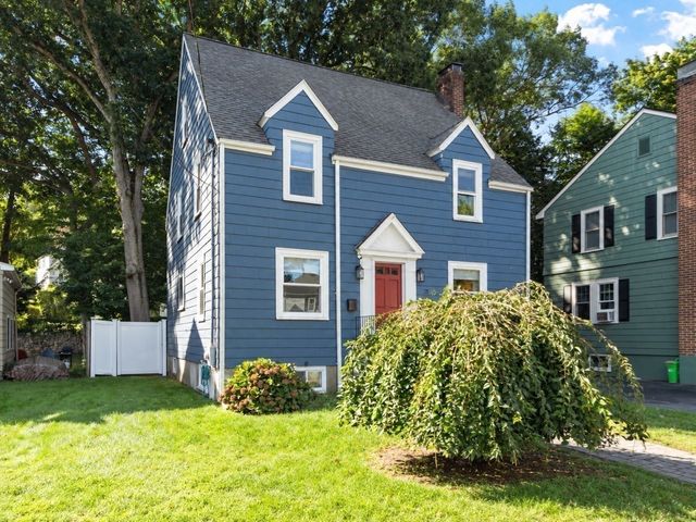 25 Wildwood Rd, Medford, MA 02155