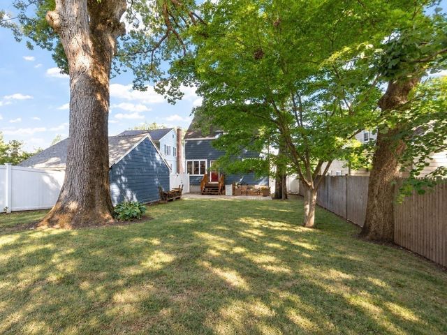 25 Wildwood Rd, Medford, MA 02155