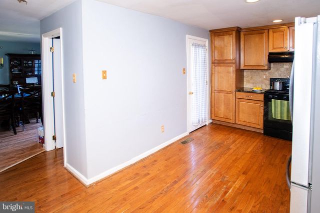 45 RADNOR DR, Newtown Square, PA 19073
