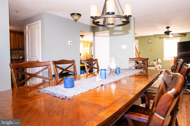 45 RADNOR DR, Newtown Square, PA 19073